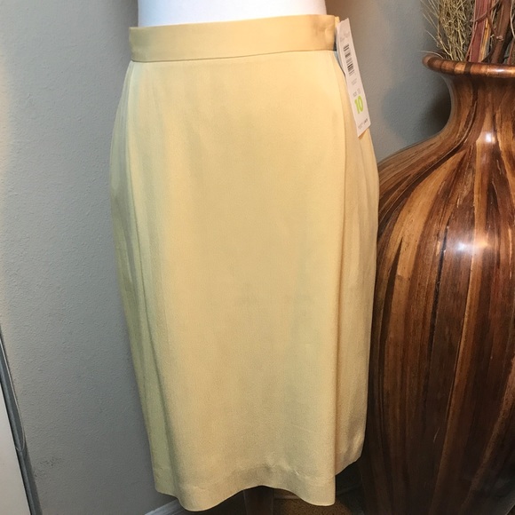 Liz Claiborne Collection Silk Skirt Yellow Size 10 Womens Career Wear - Picture 2 of 10